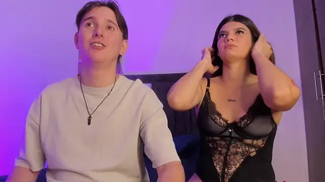 Mariana and Ronny online show from April 15, 2026, 9:15 pm