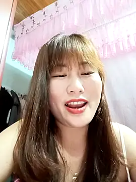 Lucxy-ki6 online show from April 1, 2026, 1:23 pm