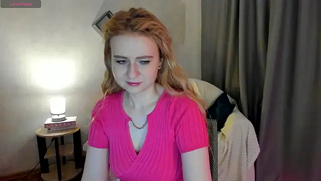 Shiny Liss online show from March 27, 2026, 1:36 am