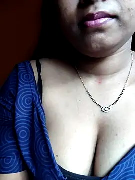 hotmiki online show from March 28, 2026, 10:38 am