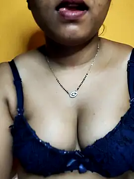 hotmiki online show from March 30, 2026, 5:47 pm