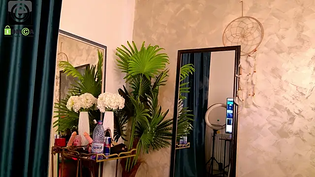 IrisMiley online show from May 27, 2026, 1:57 am