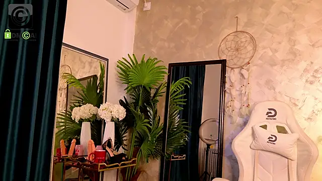 IrisMiley online show from May 26, 2026, 7:34 pm