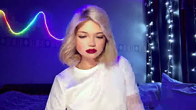 StacyChocopay online show from April 16, 2026, 9:15 pm