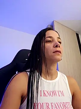 miaeyex online show from April 16, 2026, 11:55 am