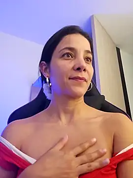 miaeyex online show from April 7, 2026, 11:56 am