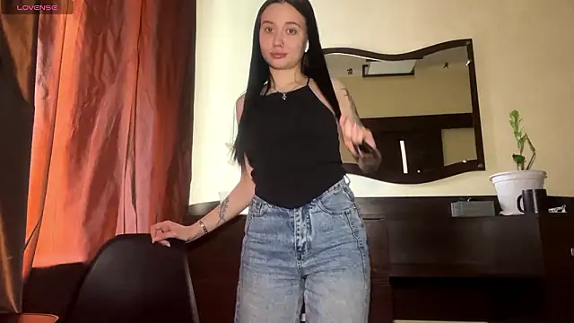 Sofi Funny online show from March 18, 2026, 2:26 am