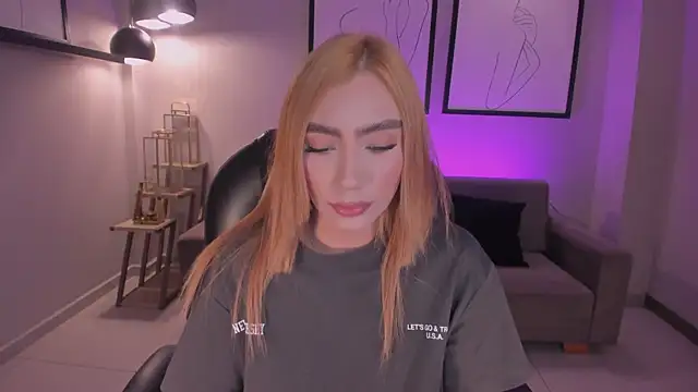 AlessiaMilanoX online show from March 19, 2026, 3:50 am