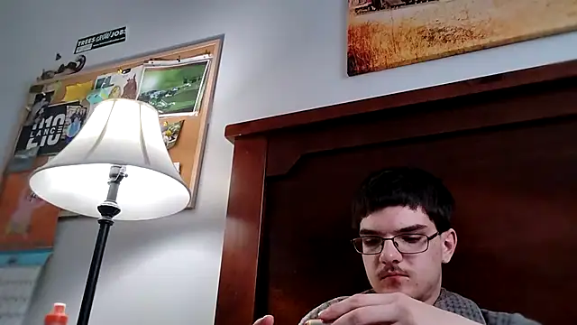 Matthewissexy25 online show from May 7, 2026, 10:24 pm