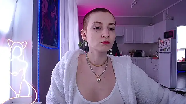 Hope Foxter online show from April 2, 2026, 7:37 am