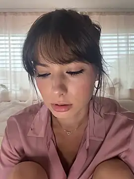 xsugarbabe online show from June 2, 2026, 2:17 pm