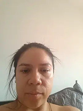 Aila Phone online show from April 7, 2026, 4:42 pm