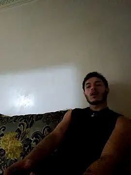 Thewildaliii0 online show from April 16, 2026, 11:29 pm