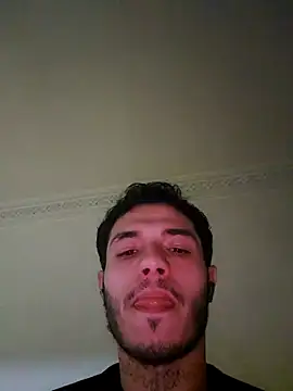 Thewildaliii0 online show from April 15, 2026, 11:49 pm