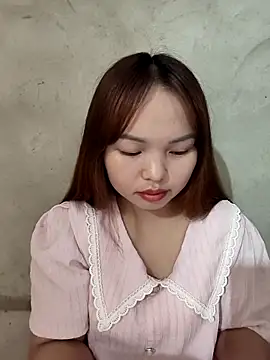 Snapshot of Mina_xYx chatting on April 29, 2026, 2:49 am Mina xYx online show from April 29, 2026, 2:49 am