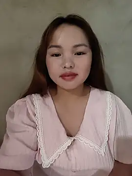 Snapshot of Mina_xYx chatting on May 22, 2026, 2:04 pm Mina xYx online show from May 22, 2026, 2:04 pm