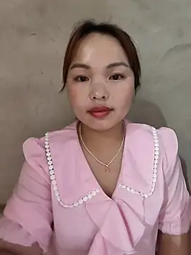 Snapshot of Mina_xYx chatting on June 2, 2026, 4:07 pm Mina xYx online show from June 2, 2026, 4:07 pm