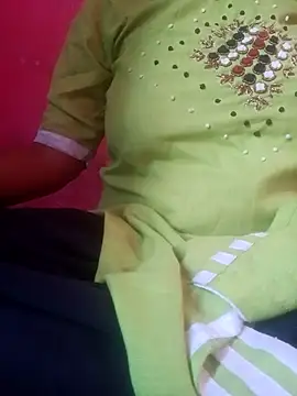 Mona ji32 online show from April 13, 2026, 9:57 am