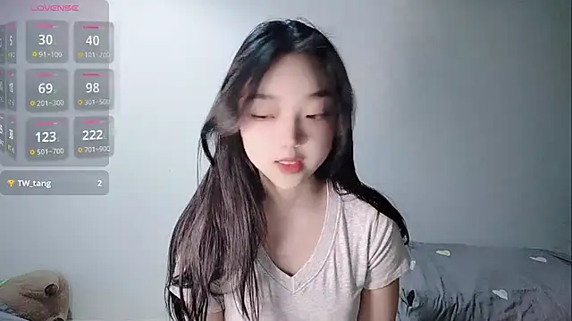 oblakitty  online show from March 19, 2026, 11:05 pm