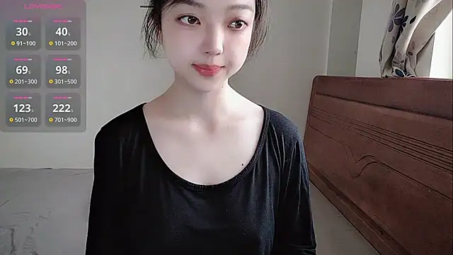 oblakitty  online show from August 9, 2026, 12:07 am