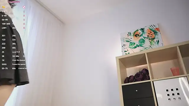 IsauraHolleman online show from April 11, 2026, 3:03 am