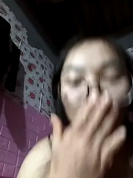 emmasexy2k online show from April 4, 2026, 2:07 am