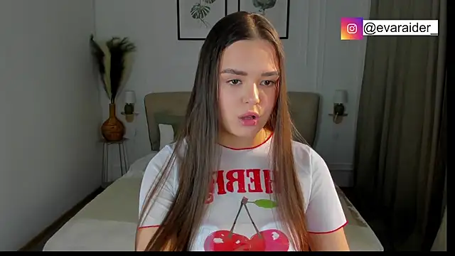 EvaRaider online show from March 29, 2026, 1:24 pm