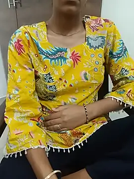aushi rajput online show from June 3, 2026, 4:57 am