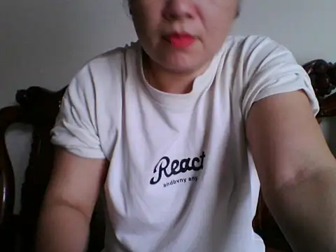 Tits28-2 online show from June 20, 2026, 1:43 am