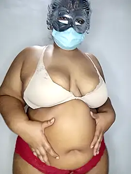 whitechubby07 online show from April 21, 2026, 4:24 pm