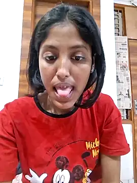 Pari lovers online show from April 9, 2026, 10:05 pm