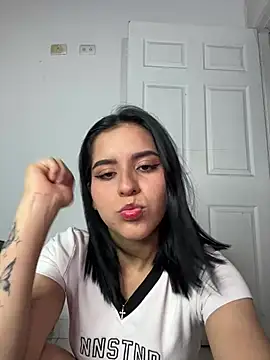 Trixie pop online show from March 28, 2026, 12:00 am