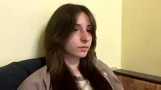 sakuraabloom7 online show from April 19, 2026, 6:10 pm