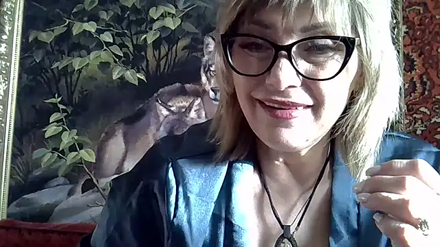 Lia Rayss online show from May 18, 2026, 4:12 pm