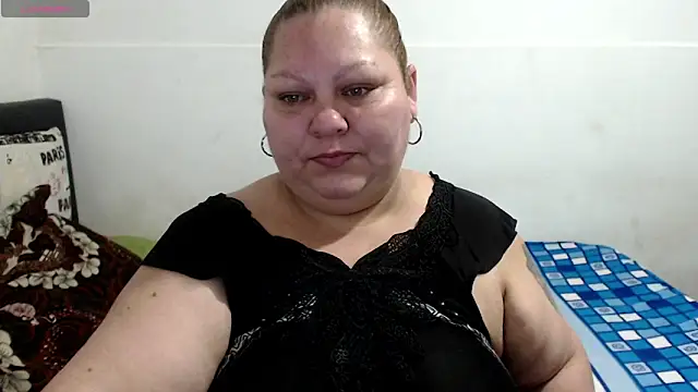 rossitaspace01 online show from May 28, 2026, 12:33 pm