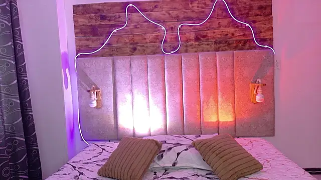 lil moon1 online show from March 27, 2026, 12:28 pm