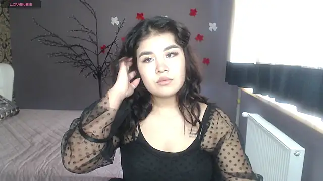 AlicaMayer online show from March 31, 2026, 11:12 am