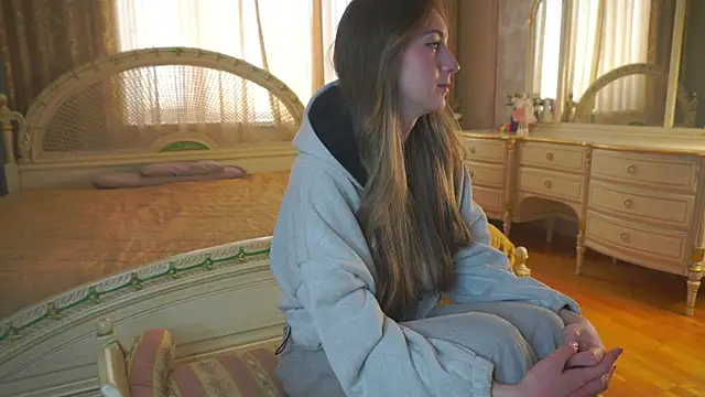 AlinaGach online show from April 2, 2026, 3:24 am