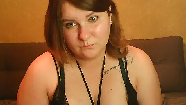 Snapshot of Minisstra chatting on March 28, 2026, 7:15 pm Minisstra online show from March 28, 2026, 7:15 pm