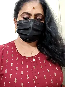 aishu mallu tamil online show from April 7, 2026, 3:03 pm