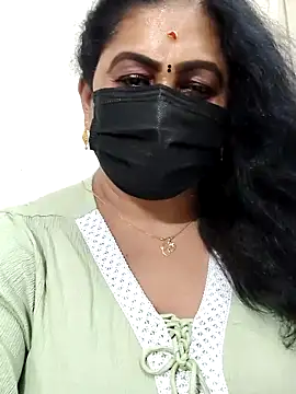 aishu mallu tamil online show from March 28, 2026, 8:10 pm