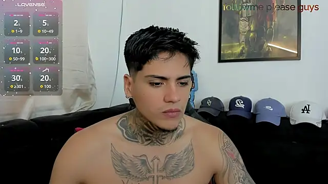 sweetlatinoboy online show from May 23, 2026, 11:42 am