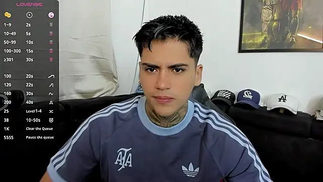 sweetlatinoboy online show from March 21, 2026, 10:52 am