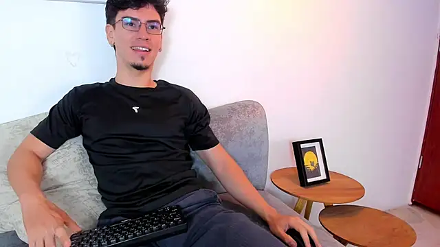 manu ferx online show from March 19, 2026, 12:16 pm