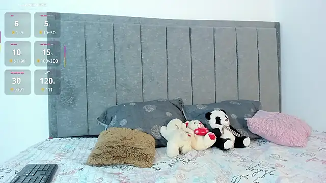 Reina Mia1 online show from March 20, 2026, 12:28 pm