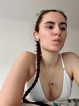 starlight mo online show from April 15, 2026, 4:22 pm