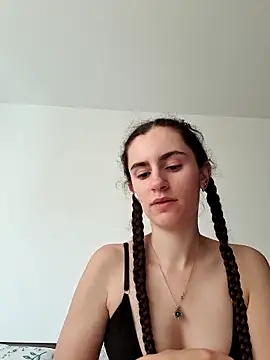 Snapshot of starlight_mo chatting on June 18, 2026, 4:01 pm starlight mo online show from June 18, 2026, 4:01 pm