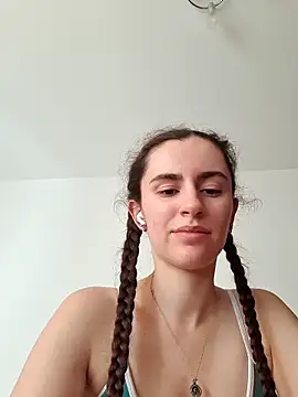 Snapshot of starlight_mo chatting on June 17, 2026, 3:55 pm starlight mo online show from June 17, 2026, 3:55 pm