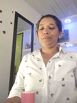 Snapshot of Melisa_14 chatting on April 27, 2026, 11:41 am Melisa 14 online show from April 27, 2026, 11:41 am