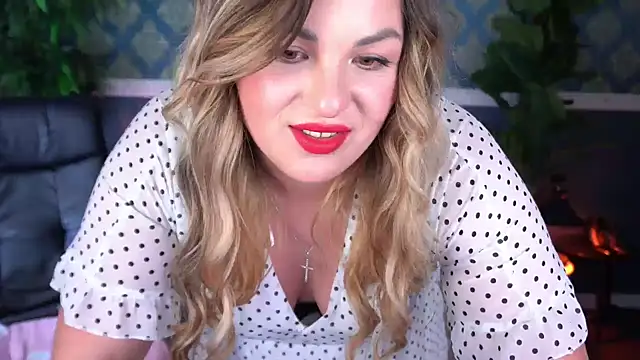 Snapshot of AlissyaGrayy chatting on April 30, 2026, 12:56 pm AlissyaGrayy online show from April 30, 2026, 12:56 pm